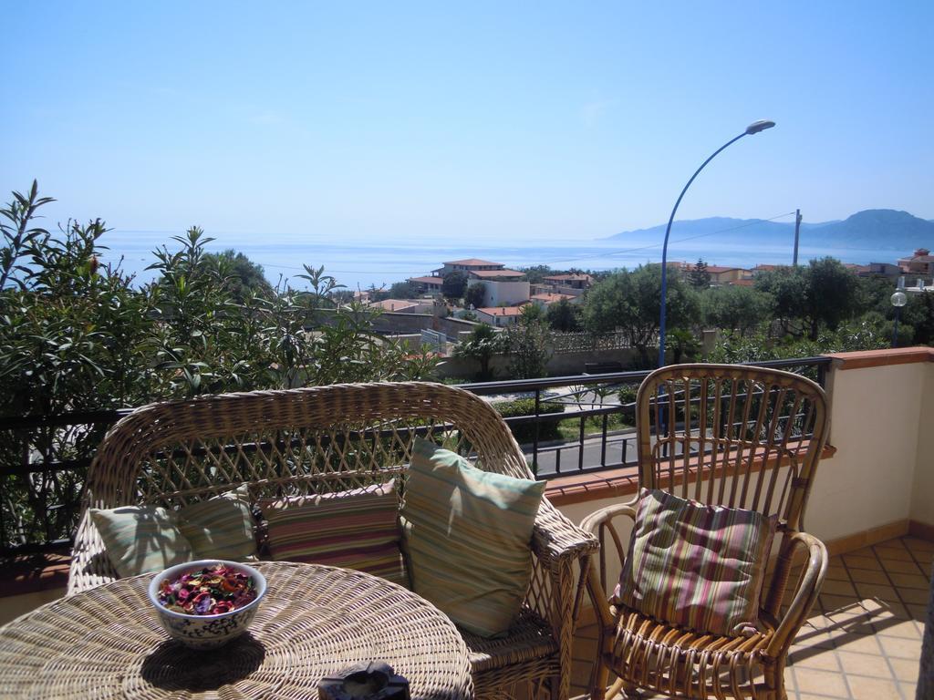 Готель Cala Gonone Cozy House Sea View Екстер'єр фото